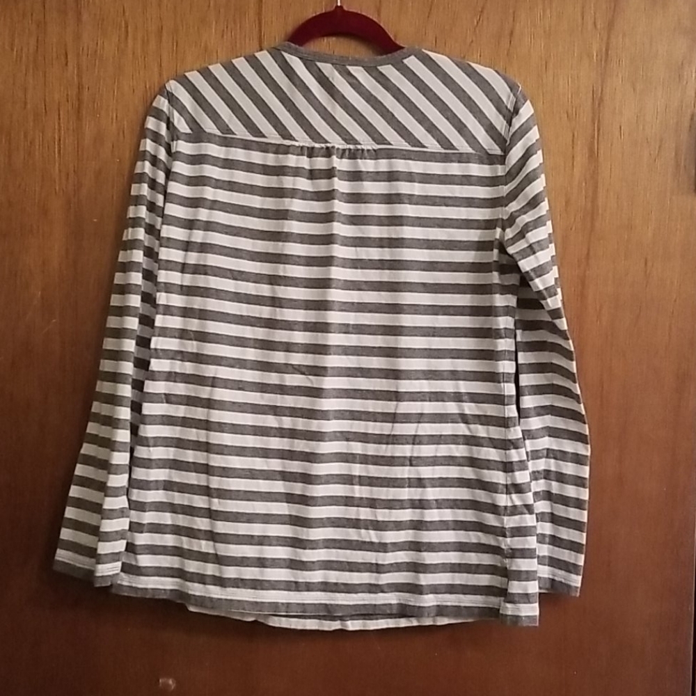 Long sleeve striped shirt
